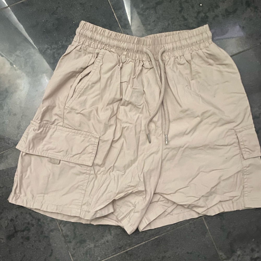 Garage Beige cargos shorts